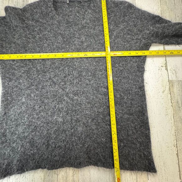 Peruvian Connection Womens L Black Sweater V Neck Slim Baby Alpaca Wool Fuzzy - Picture 7 of 8